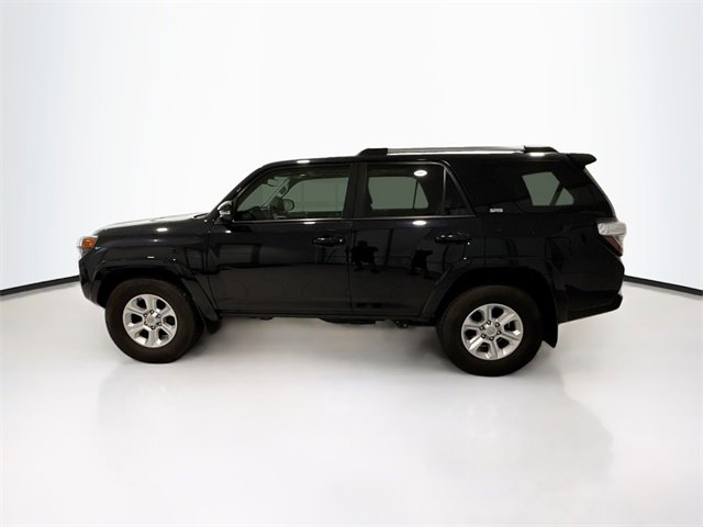 2023 Toyota 4Runner SR5 Premium photo 4