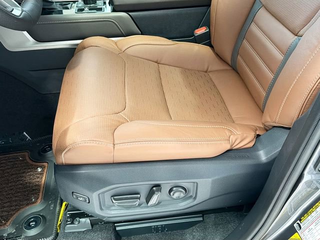 2026 Toyota Tundra 1794 Edition - Photo 17