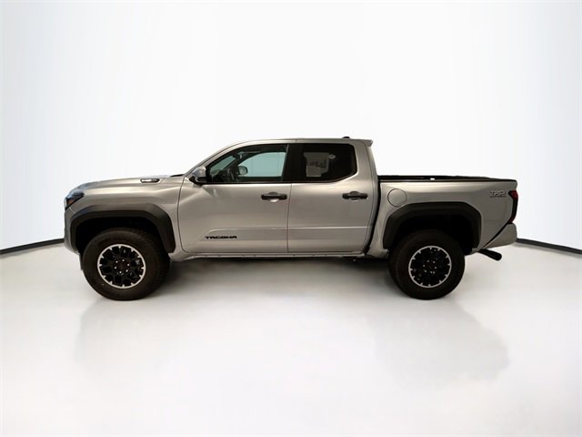 2025 Toyota Tacoma TRD Off-Road Double Cab photo 2
