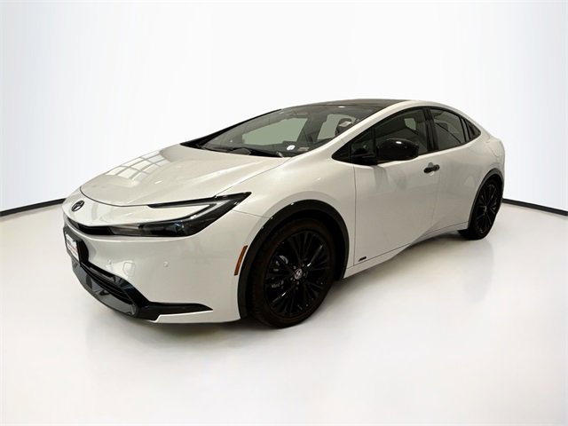 2025 Toyota Prius photo 3