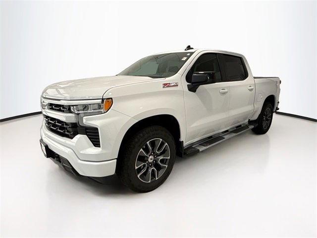 2024 Chevrolet Silverado 1500 RST photo 3