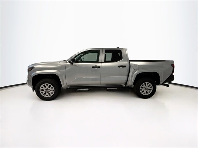 2025 Toyota Tacoma SR photo 4