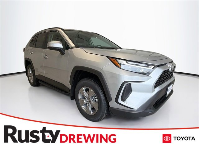2025 Toyota RAV4 XLE's photo