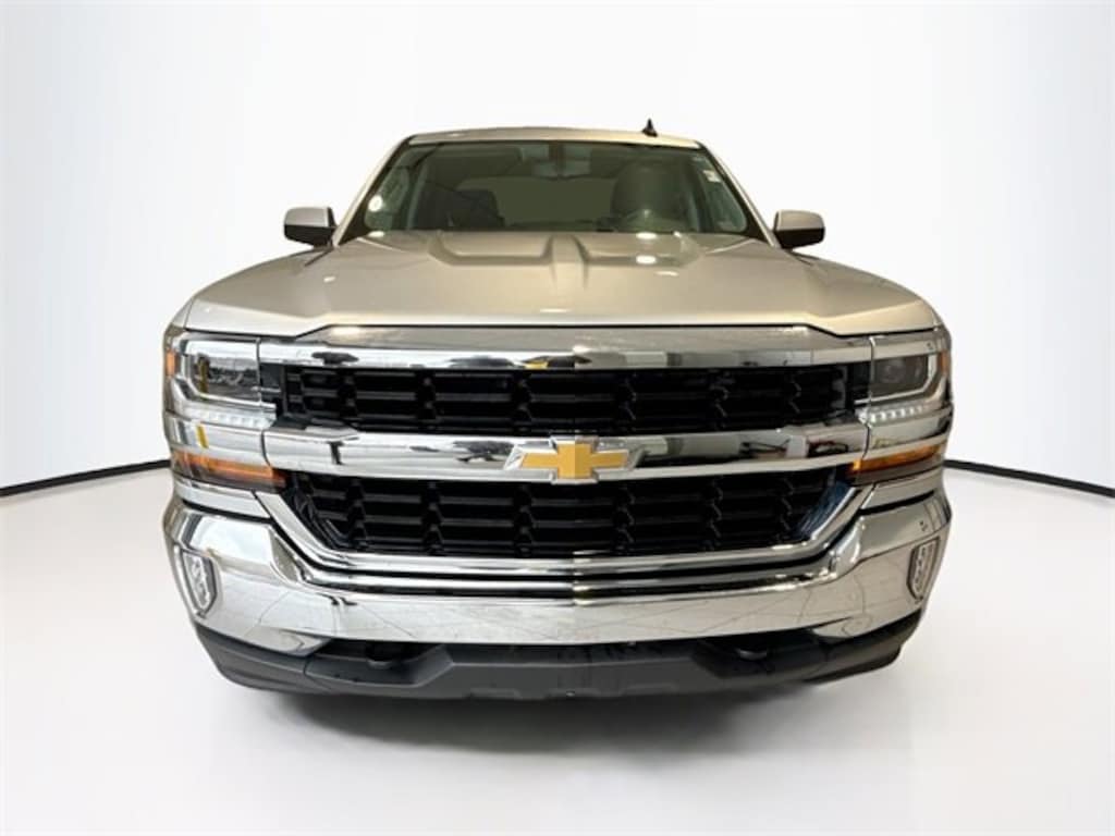 Used 2018 Chevrolet Silverado 1500 LT w/1LT Truck Crew Cab