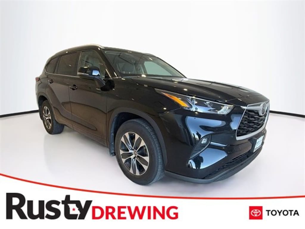 Used 2023 Toyota Highlander XLE SUV