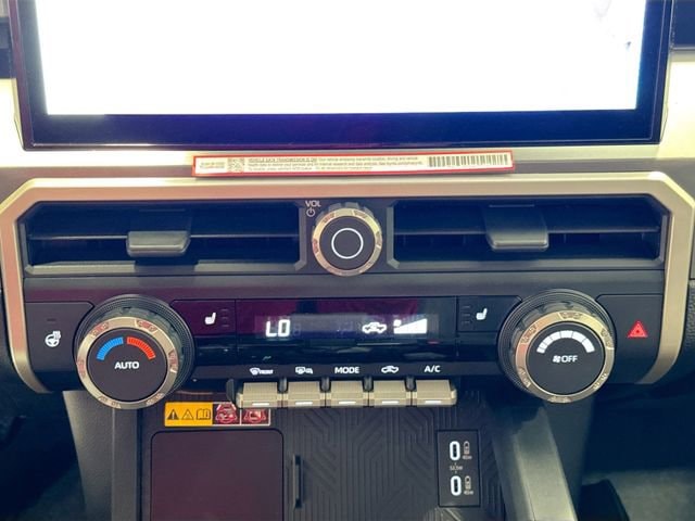 2025 Toyota Tacoma TRD Off Road - Photo 13