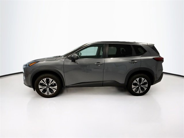 2022 Nissan Rogue SV photo 3
