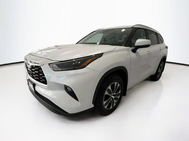 2026 Toyota Highlander 3