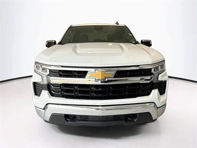 Used 2024 Chevrolet Silverado 1500 LT with VIN 1GCUDDED1RZ271666 for sale in Jefferson City, MO