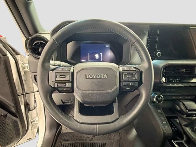 2025 Toyota Land Cruiser 9