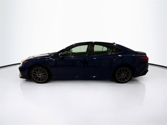 2025 Toyota Camry SE photo 4