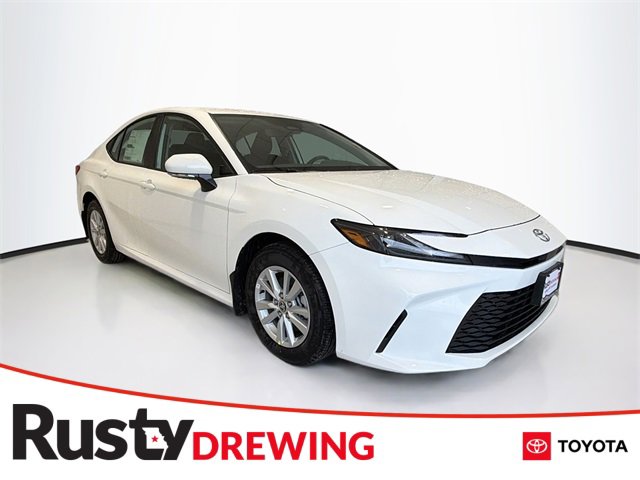 2026 Toyota Camry LE's photo