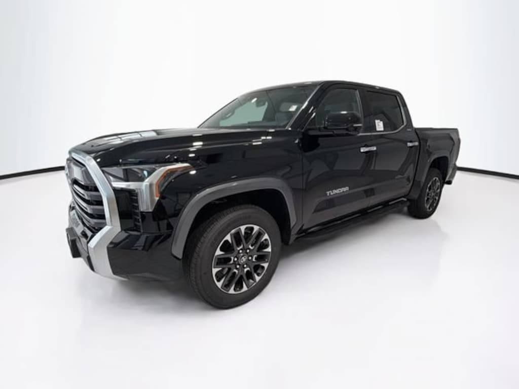 New 2026 Toyota Tundra Limited LIMITED CREWMAX 5.5