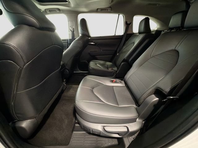 2026 Toyota Highlander 22
