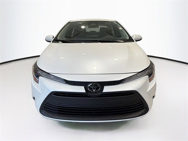 2026 Toyota Corolla LE photo 2