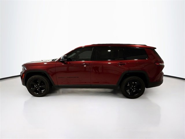 2023 Jeep Grand Cherokee Laredo photo 3