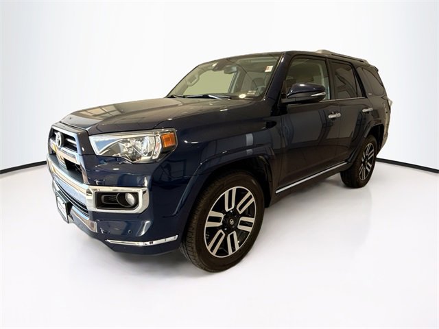 2020 Toyota 4Runner SR5 photo 3