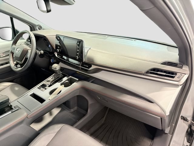 2023 Toyota Sienna 26