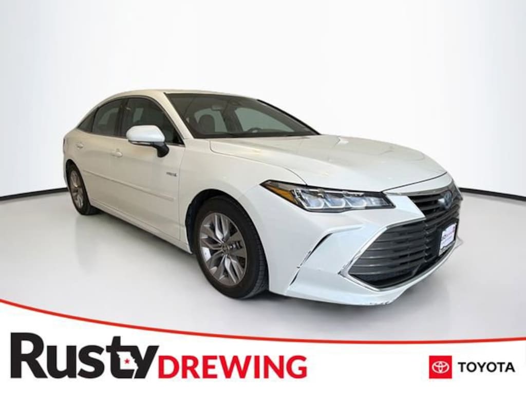 Used 2020 Toyota Avalon Hybrid XLE Sedan