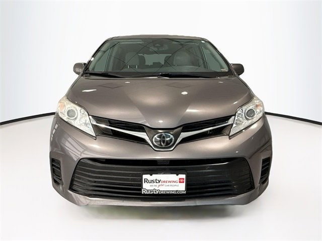 Used 2020 Toyota Sienna LE with VIN 5TDKZ3DC4LS031337 for sale in Jefferson City, MO