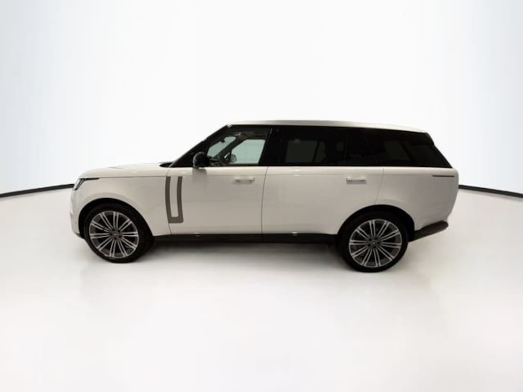 Used 2025 Land Rover Range Rover P400 SE 7 Seat SUV