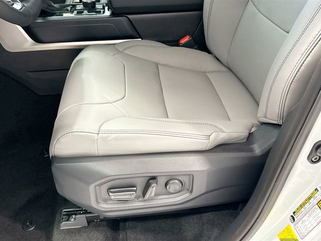 2026 Toyota Tundra SR5 - Photo 16