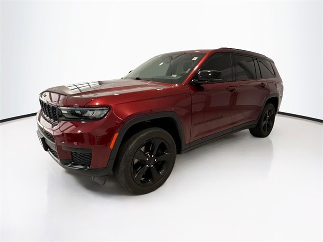 2023 Jeep Grand Cherokee Laredo photo 2