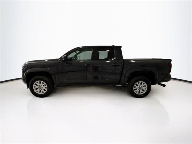 2025 Toyota Tacoma SR5 photo 4