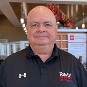 Staff member Rick Six from ID_4d01b45b1a93