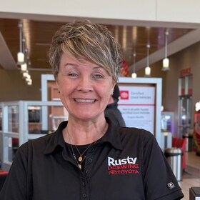 Staff member Kim Buckley from ID_1920aa