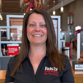 Staff member April Clutts from ID_1920aa