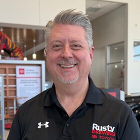 Staff member Jeff Simmons from ID_4d01b45b1a93