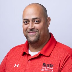 Staff member Arthur Brown from ID_4d01b45b1a93