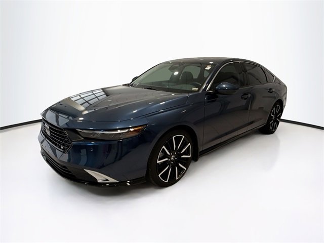 2025 Honda Accord Hybrid Touring photo 3