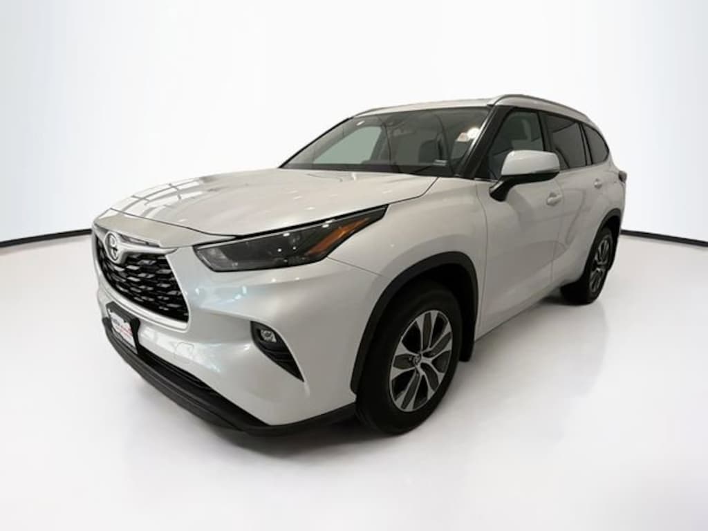 Certified 2026 Toyota Highlander XLE SUV