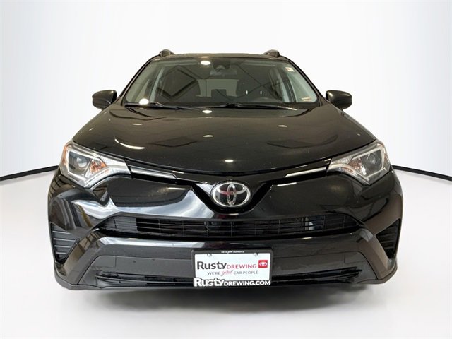 2017 Toyota RAV4 LE photo 2