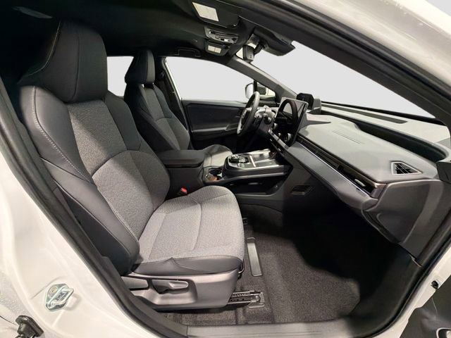 2026 Toyota bZ XLE - Photo 22
