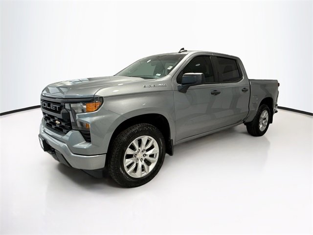 2023 Chevrolet Silverado 1500 Custom photo 3