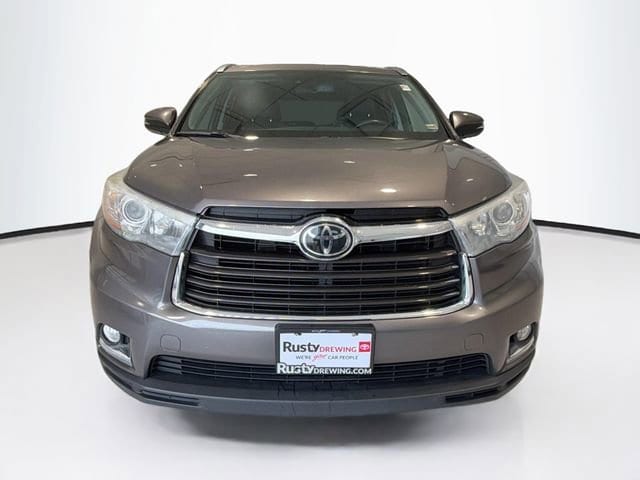 Used 2015 Toyota Highlander Limited with VIN 5TDDKRFH5FS132593 for sale in Jefferson City, MO