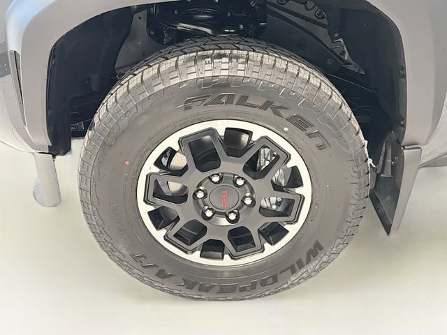2025 Toyota Tacoma TRD Off Road - Photo 25