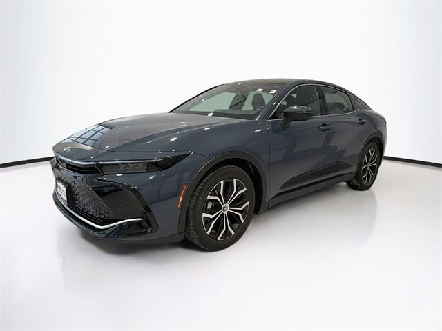 2025 Toyota Crown Limited photo 3