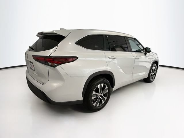 2025 Toyota Highlander 6