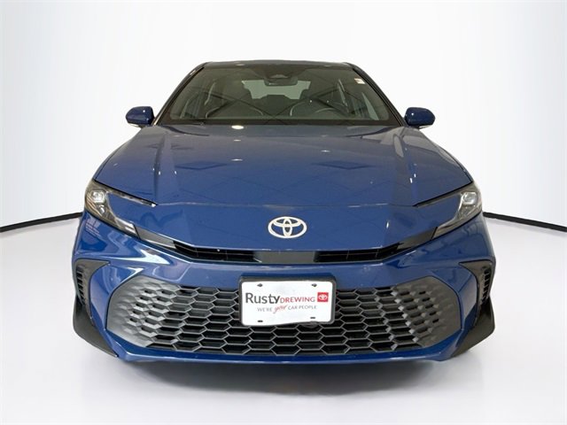 2025 Toyota Camry SE photo 2