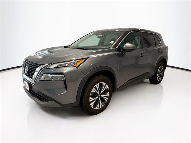 2022 Nissan Rogue SV photo 2