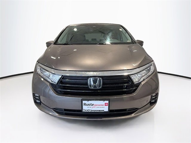 2022 Honda Odyssey Touring photo 2