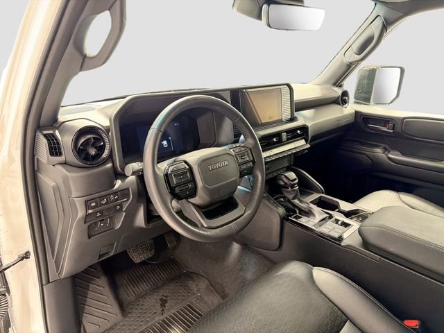 2025 Toyota Land Cruiser 8
