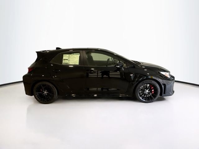 2025 Toyota GR Corolla Core - Photo 8