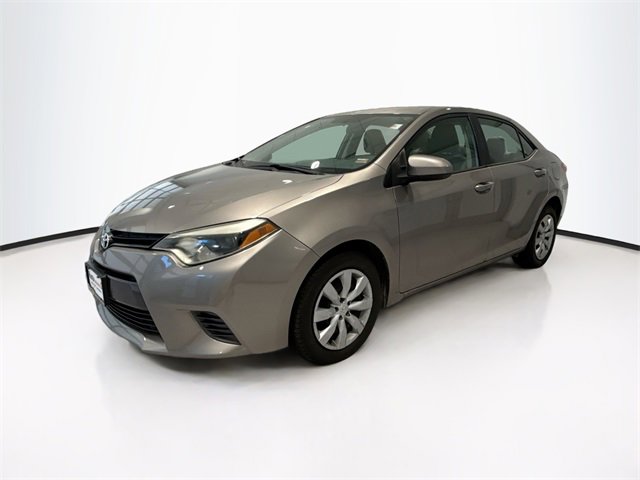 2016 Toyota Corolla LE photo 3