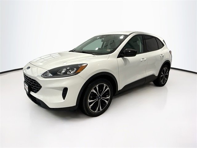 2022 Ford Escape SE photo 3