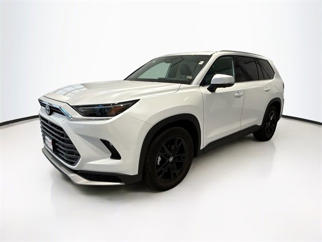 2024 Toyota Highlander Hybrid Limited photo 3